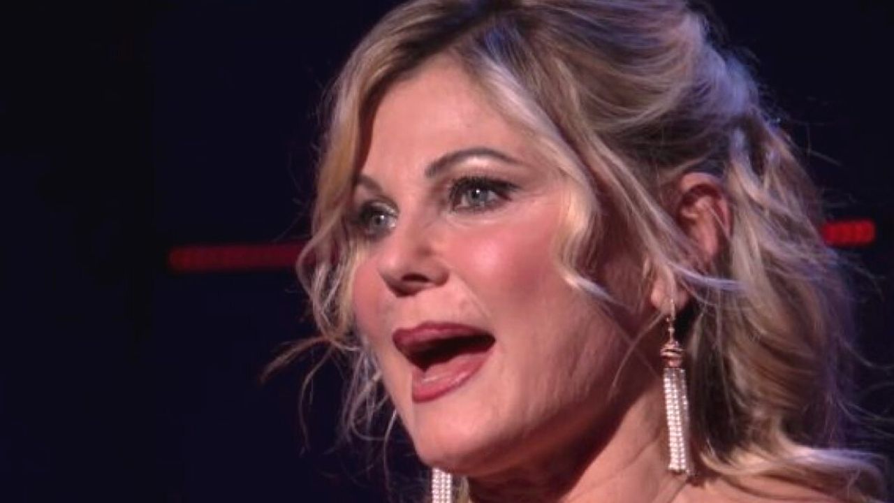 Patrizia Pellegrino: "Ha fatto un buco nell'acqua", pesanti critiche a Katia Ricciarelli 41 Patrizia Pellegrino al GF Vip contro Katia ricciarelli
