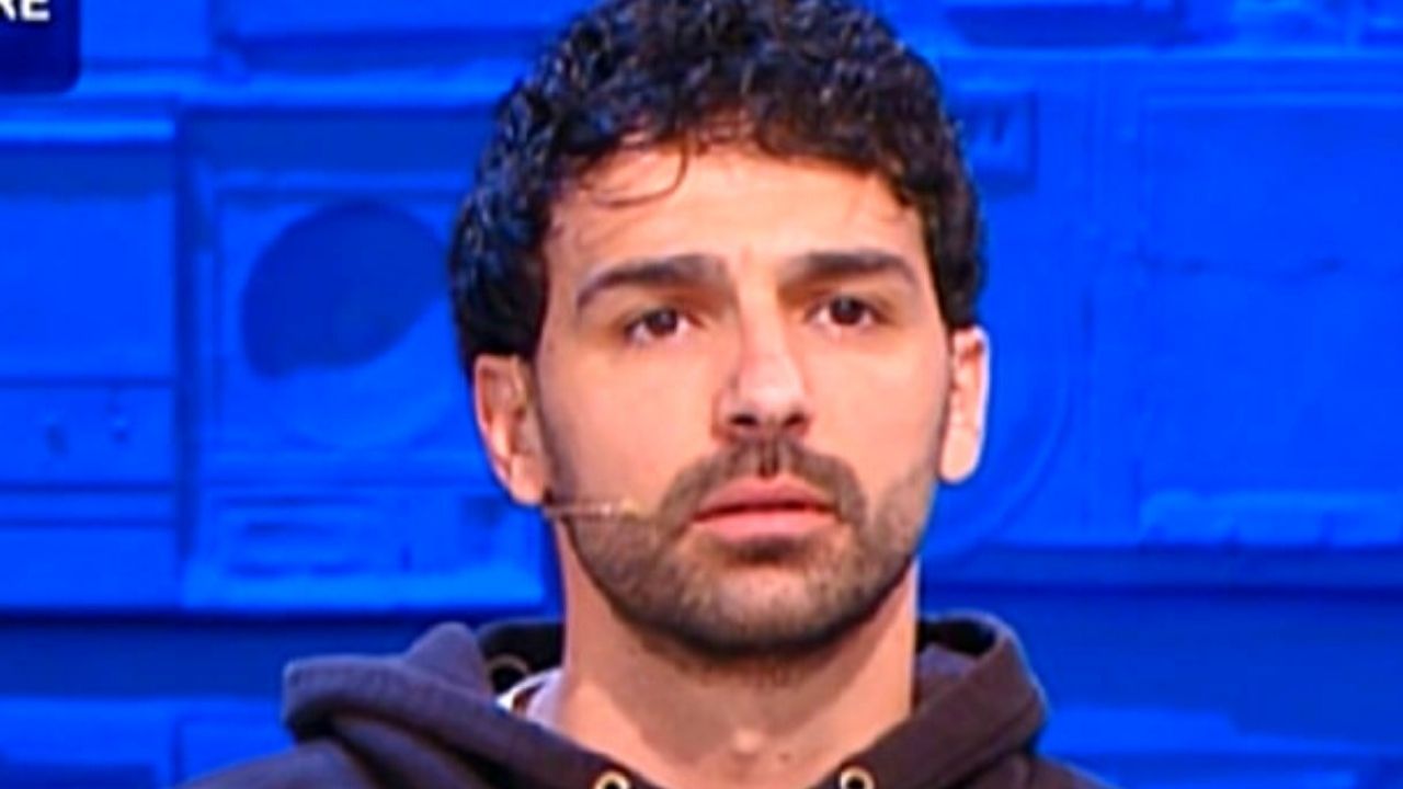 Raimondo Todaro ricoperto di insulti su Instagram e Twitter: polemiche per lo sfottò ad Alessandra Celentano 41 Raimondo Todaro Amici Celentano