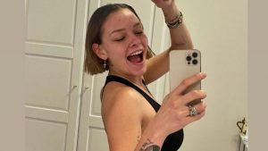 Giulia Provvedi mostra la cellulite su Instagram “Quanto è bello essere donne”