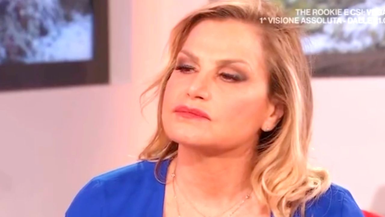 Arisa ci ripensa a Citofonare Rai2: dopo 10 anni le scuse a Simona Ventura 41 Simona Ventura a CitofonareRai2