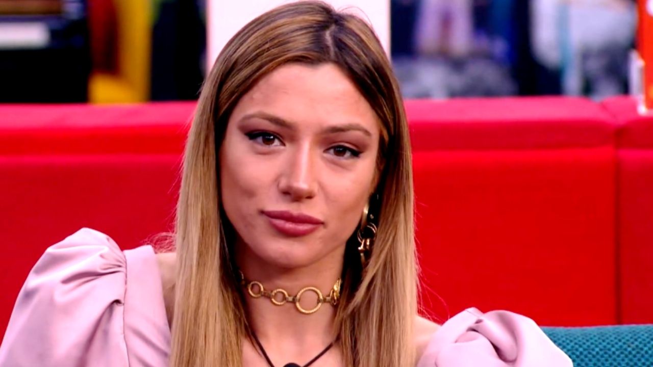 Soleil e Alex Belli, la verità sotto le coperte: nella notte la confessione di Soleil a Sophie 41 Soleil Sorge al GF Vip