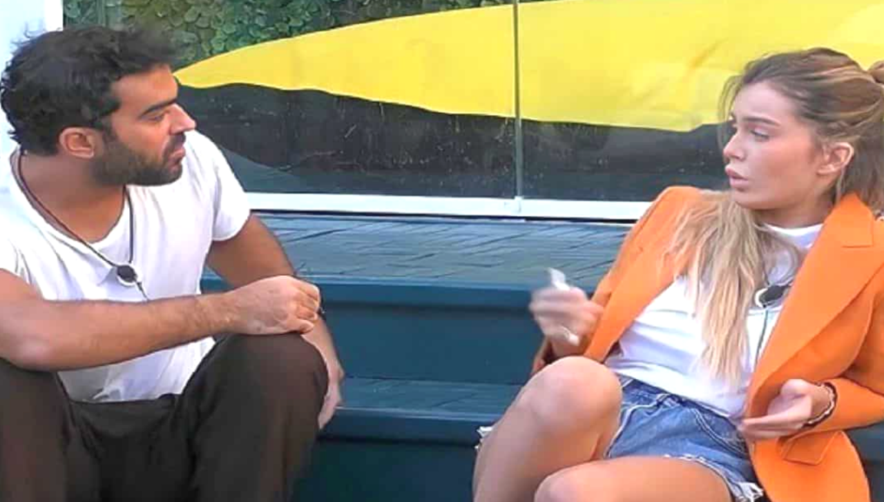 Sophie Codegoni umilia Gianmaria Antinolfi: "Dito profumato", a cosa si riferisce 41 Sophie Codegoni Gianmaria Antinolfi GF Vip