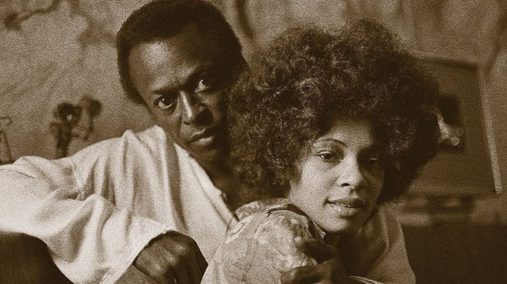 È morta Betty Davis: lutto nel mondo della musica 42 Betty e Miles Davis