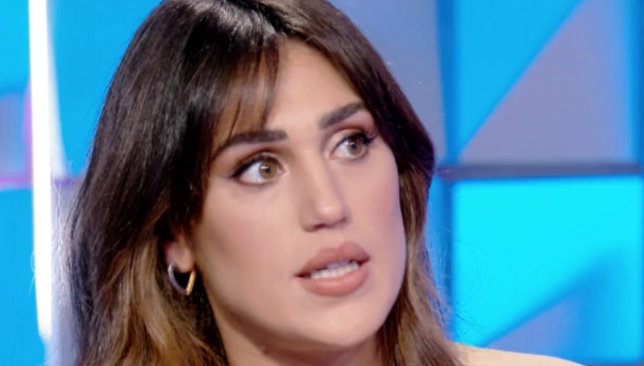 Cecilia Rodriguez attacca Delia Duran: "Noi non siamo così" 41 Cecilia Rodriguez Verissimo
