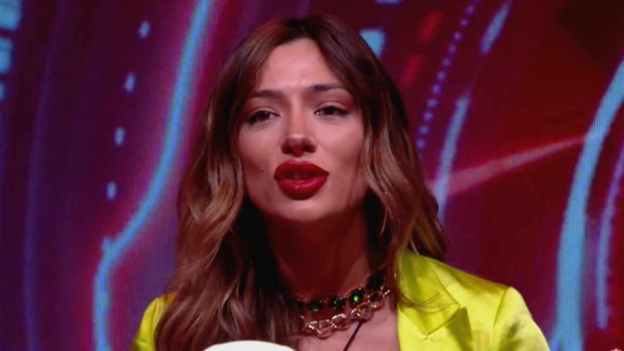 Soleil nomina Davide, volano coltelli tra gli ex amici: "Ti sei svelata" 41 Soleil Sorge al GF Vip