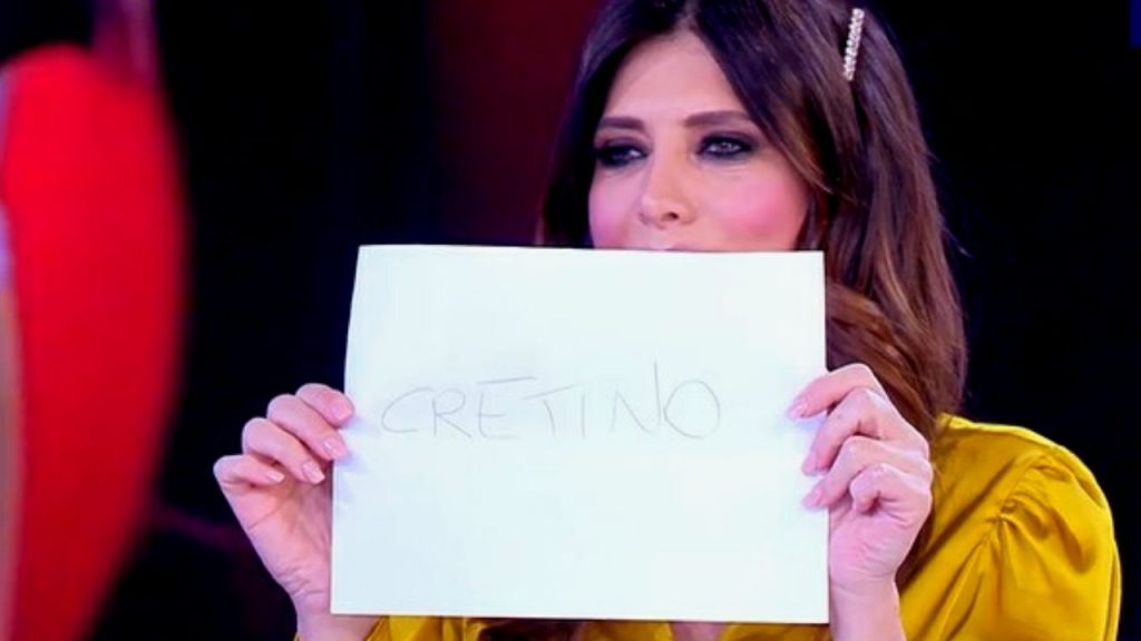 Biagio D'Anelli inchiodato dall'ex su Miriana: "Sei finto e la prendi in giro" 42 Emanuela Tittocchia a Pomeriggio cinque