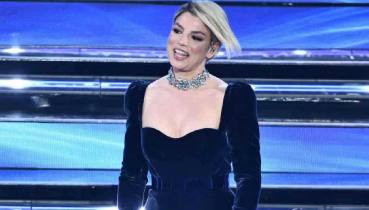 Emma Marrone contro Davide Maggio: "Mostratele queste gambe importanti" 41 Emma Marrone Festival di Sanremo