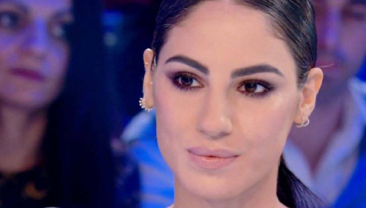 Giulia De Lellis in ospedale: "Sono stata malissimo" 41 Giulia De Lellis Verisismo