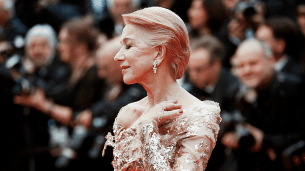 Helen Mirren con abito dorato