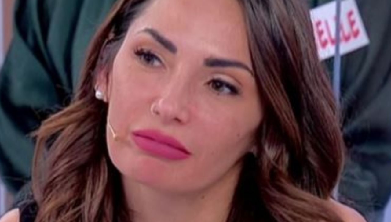 Uomini e Donne, Ida Platano vittima di furto: "Mio figlio si è spaventato" 41 Ida Platano UeD