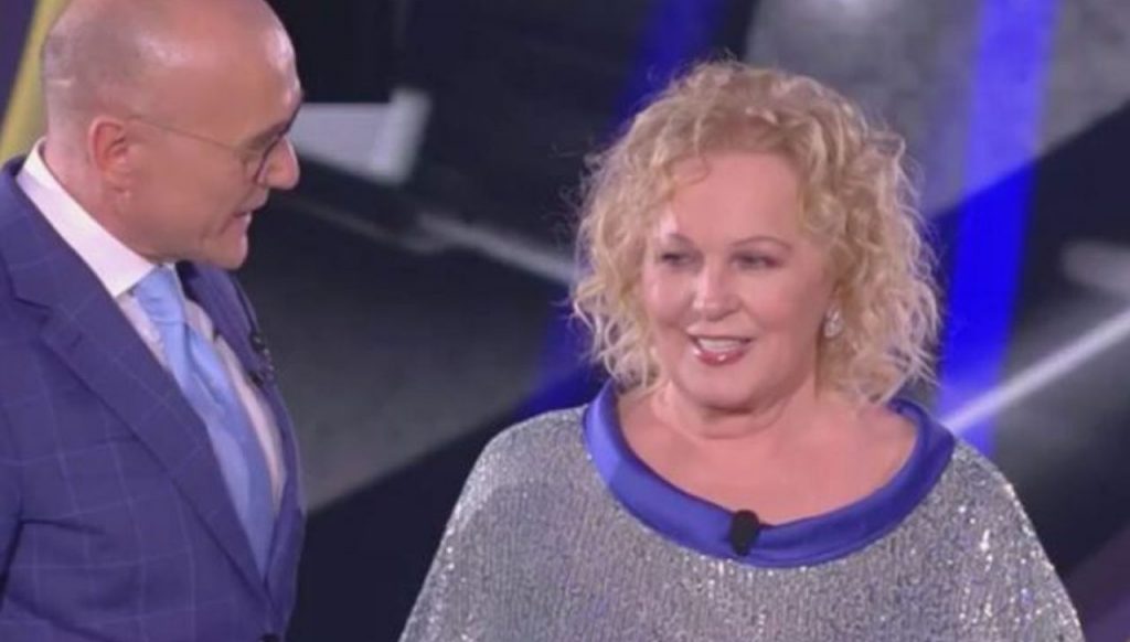 Alfonso Signorini costretto ad incassare il "no" di Pippo Baudo 42 Katia Ricciarelli Signorini GF Vip