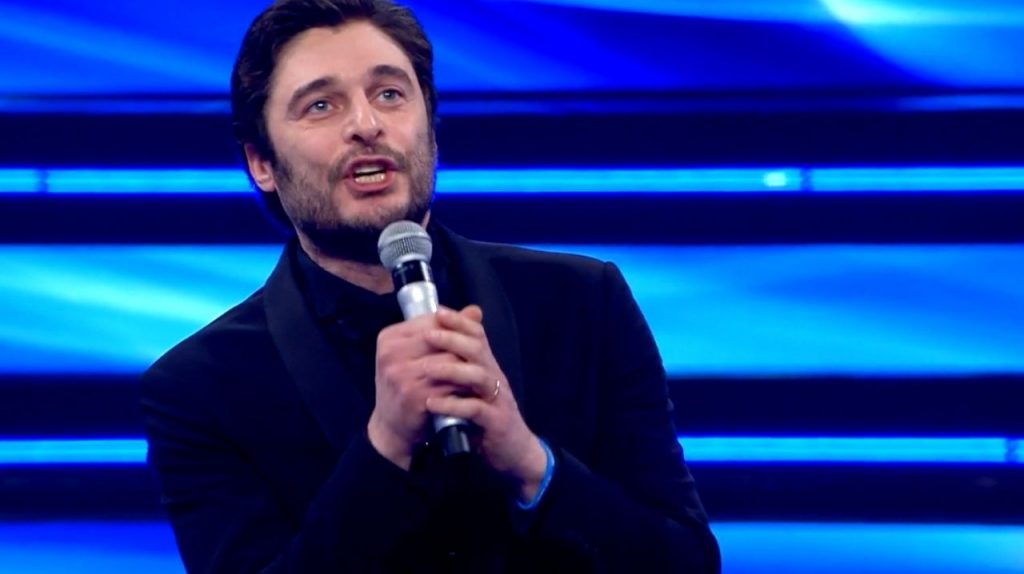 Noi, la nuova serie Rai presto in tv: data di uscita, cast e trama 42 lino guanciale noi