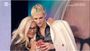 Domenica in, Mara Venier su Achille Lauro: “La tua amante in un’altra vita”