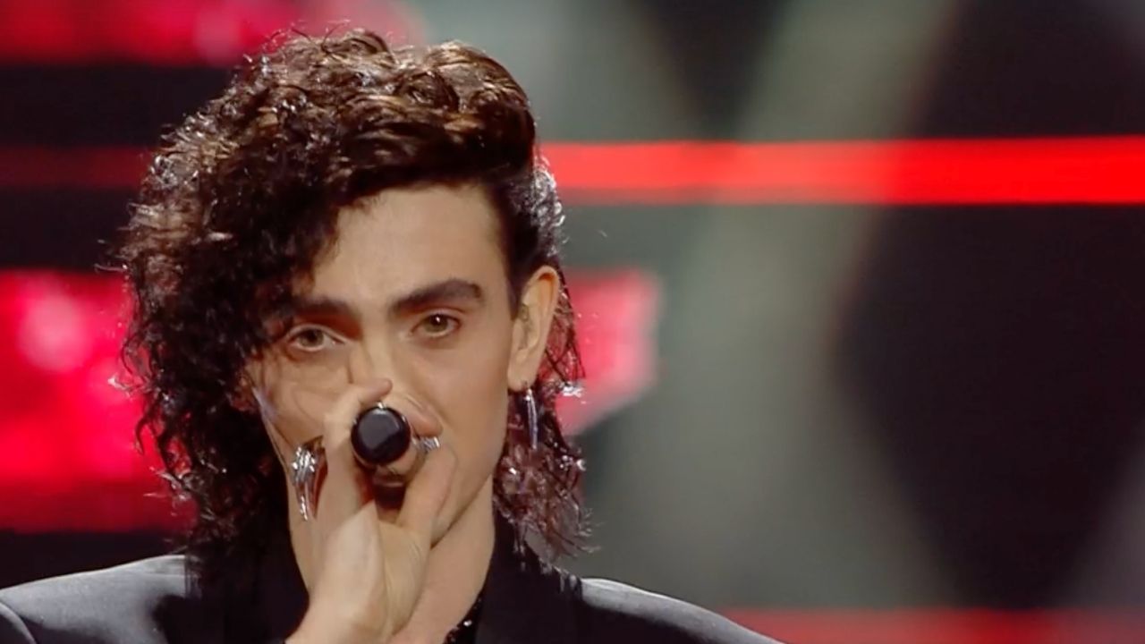 Michele Bravi replica a Vittorio Sgarbi: "Giudizi medievali" 41 Michele Bravi a Sanremo