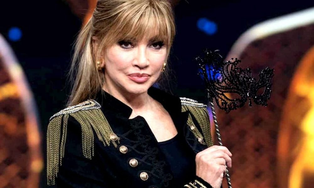 milly_carlucci_il_cantante_mascherato-1-1000x600.jpg