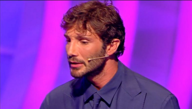 Stefano De Martino C'è Posta Per te
