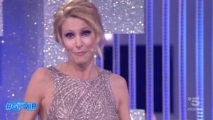 Adriana Volpe, il duro attacco di Rita Rusic: “Opinionista senza opinioni”