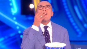 Signorini: l’indizio sulla seconda concorrente ufficiale del GF Vip
