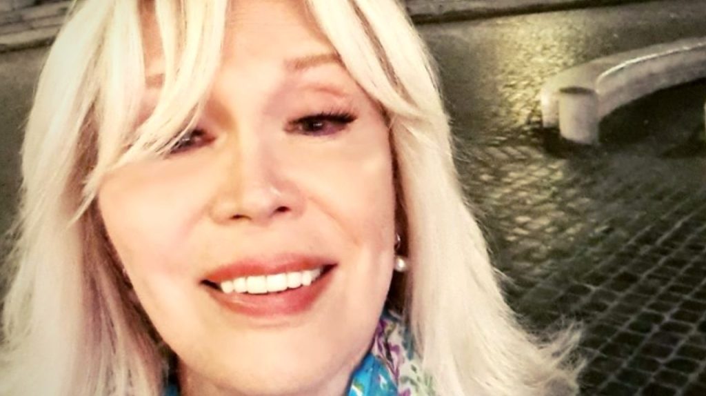 Domenica In | Puntata del 13 marzo: gli ospiti e le anticipazioni 42 Amanda Lear