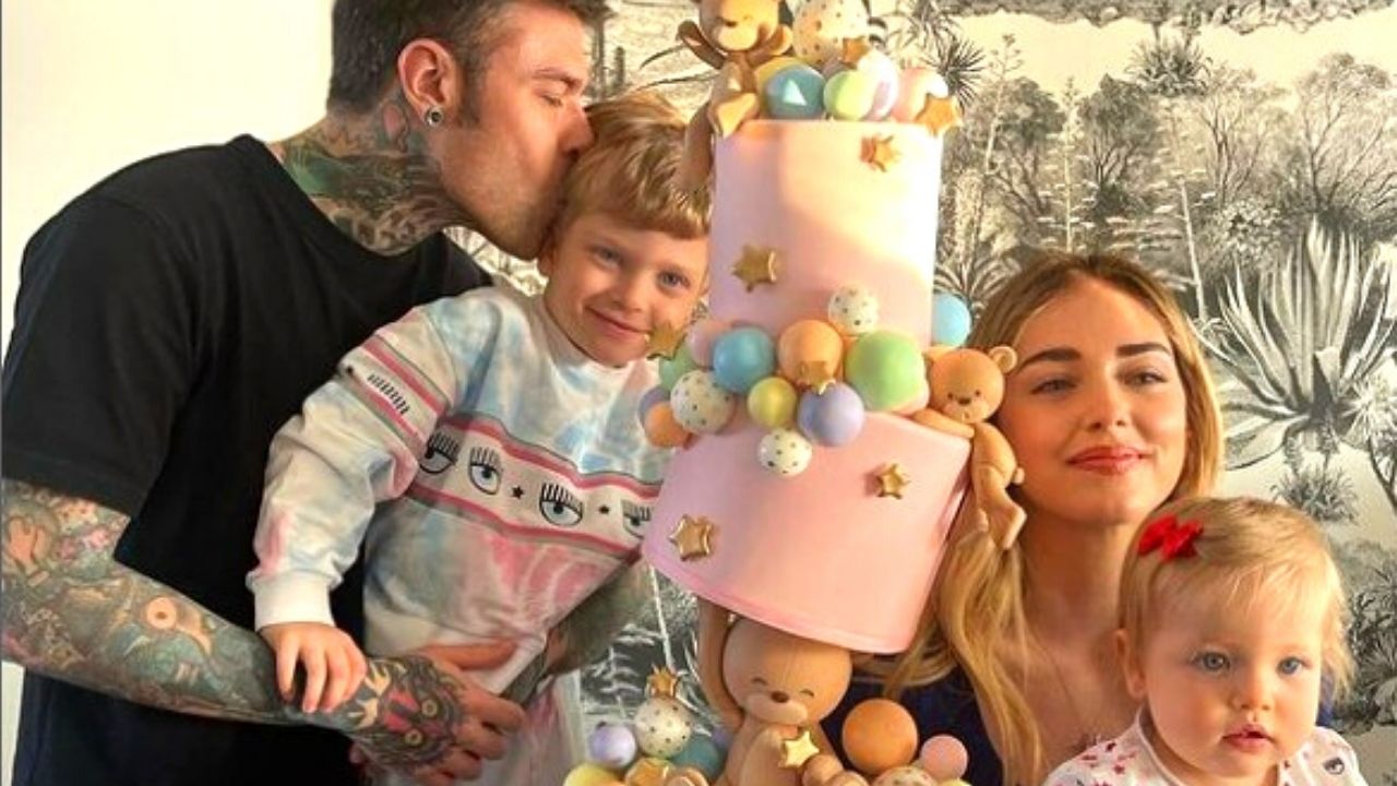 Chiara Ferragni su Instagram: "Papà sarà presto a casa", le parole per Vittoria e Fedez 41 Fedez compleanno vittoria chiara ferragni instagram