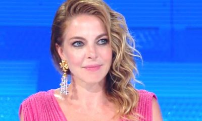 Claudia Gerini ad Oggi è un altro giorno racconta di essere cintura nera di taekwondo