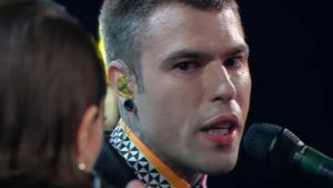Fedez torna su Sanremo 2021 e svela: “Insultato da un cantante in gara”