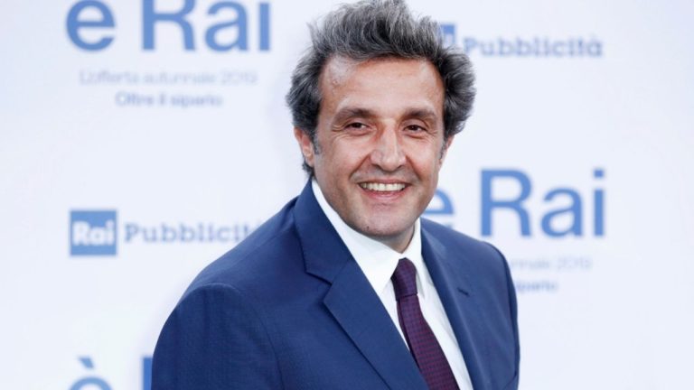 flavio insinna eredità guadagnato