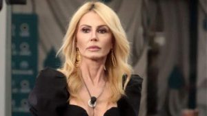 Nathaly Caldonazzo, il retroscena sul GF Vip: “Messa in castigo alla finale”