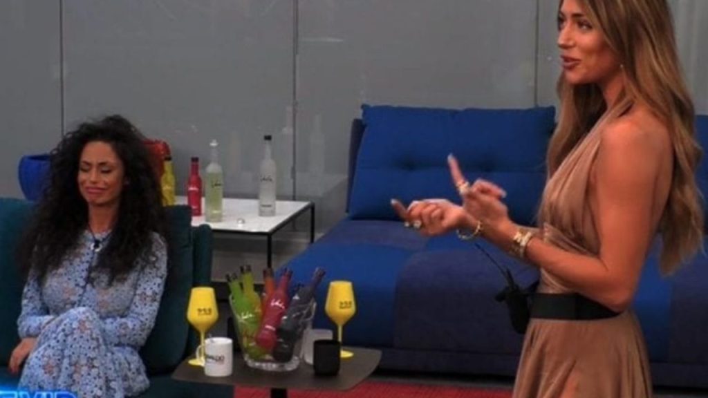 Raffaella Fico Soleil Sorge GF Vip
