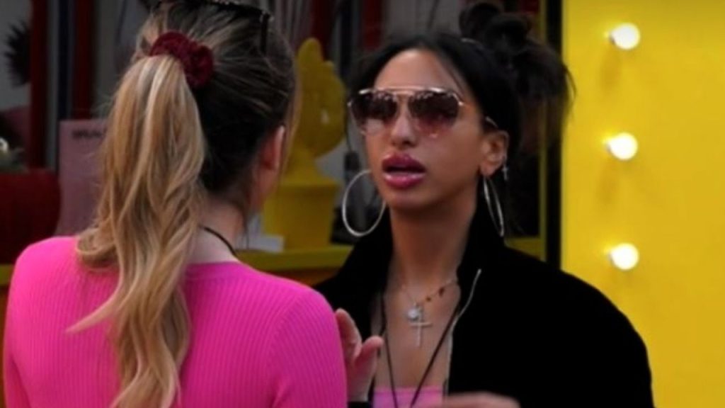 Jessica Selassie, anche Sophie le va contro: "Evitiamo di chiamarci sorelline" 42 Sophie Codegoni GF Vip
