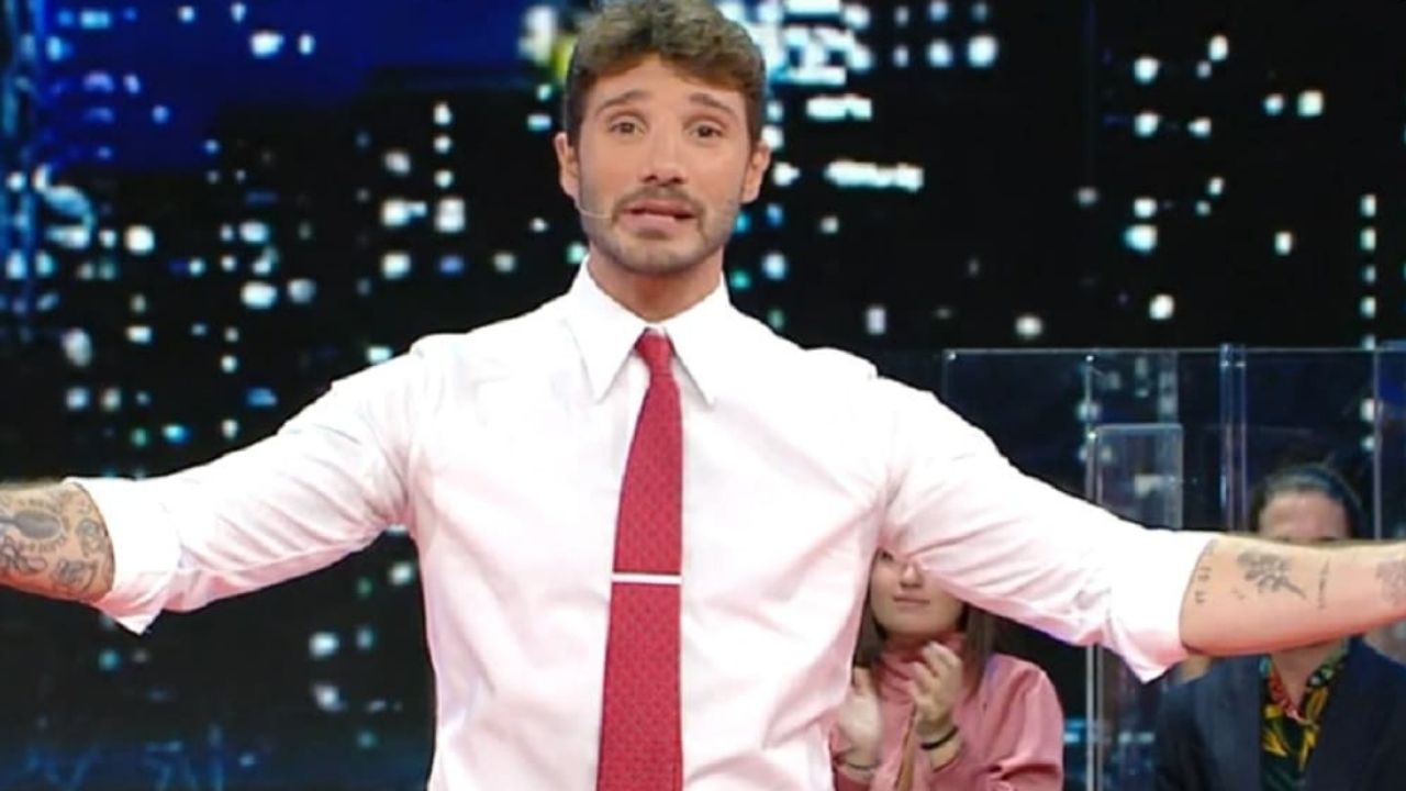Stasera tutto è possibile: ospiti e anticipazioni della puntata di stasera 8 marzo 41 Stefano De Martino Stasera tutto è possibile