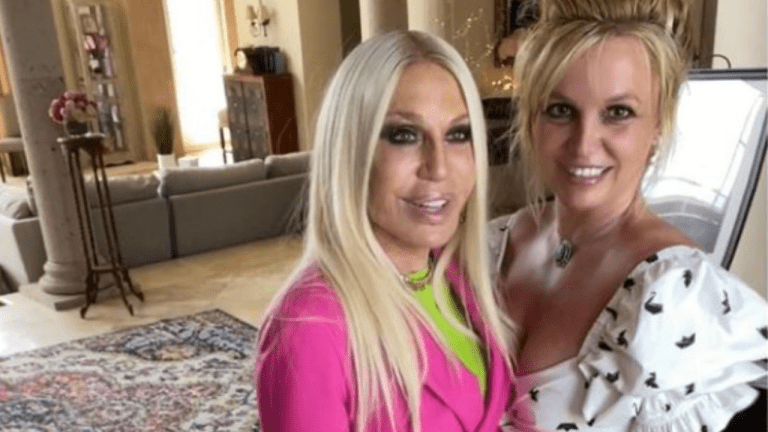 Versace e Spears
