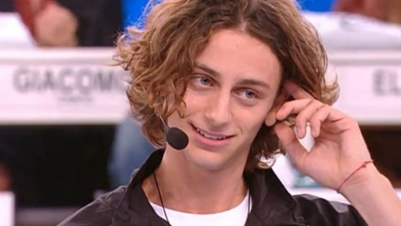 Albe a Serena: "Voglio sposarmi e avere dei figli", la sua reazione 41 albe amici