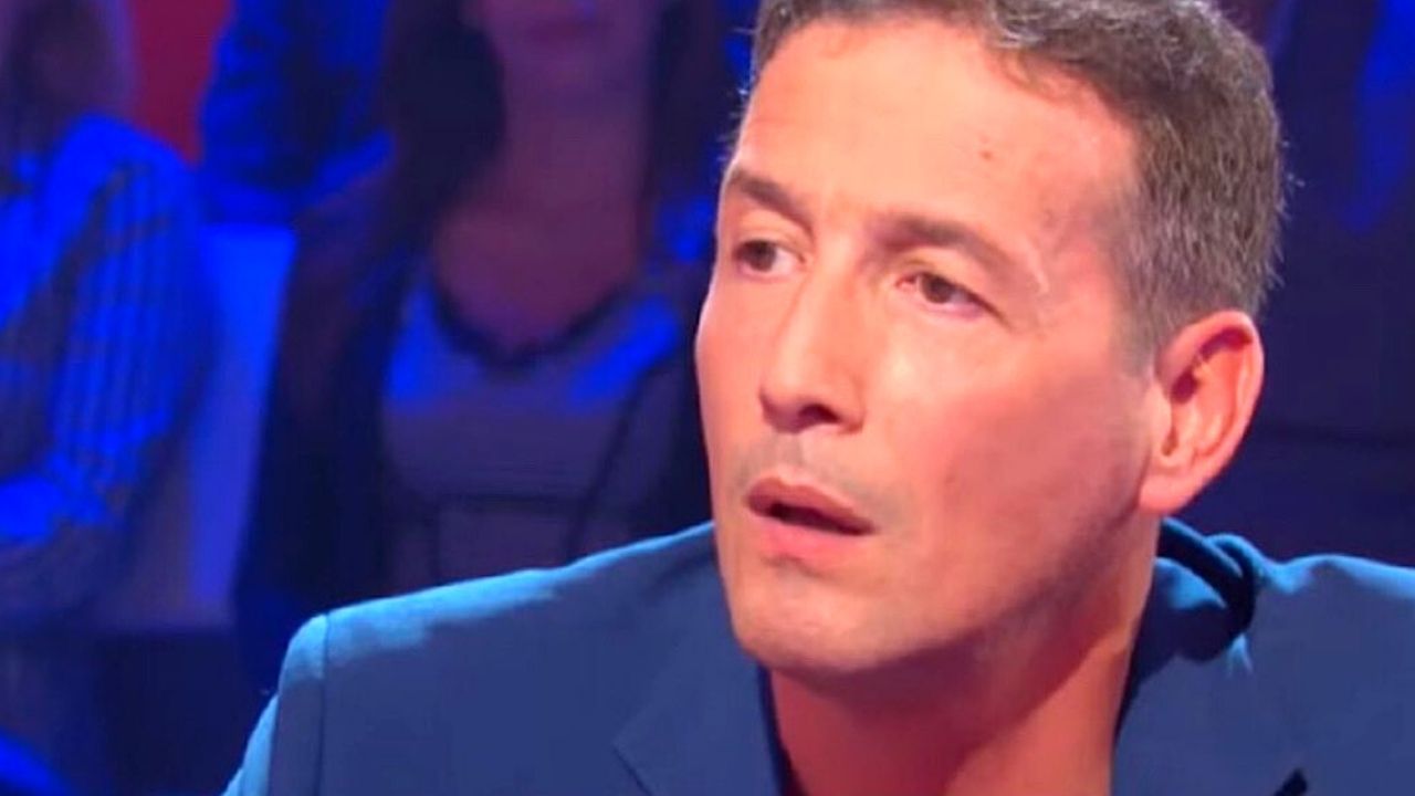 Alessandro Greco: bocciato La Pupa e il Secchione, il "no" all'Isola dei Famosi 41 Alessandro Greco contro la pupa e il secchione show