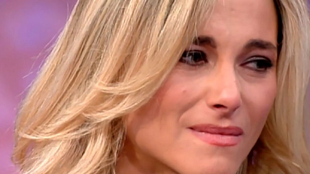Francesca Fialdini racconta la "Fame d'amore": torna il programma che analizza i disturbi alimentari 43 Francesca Fialdini Fame d'amore
