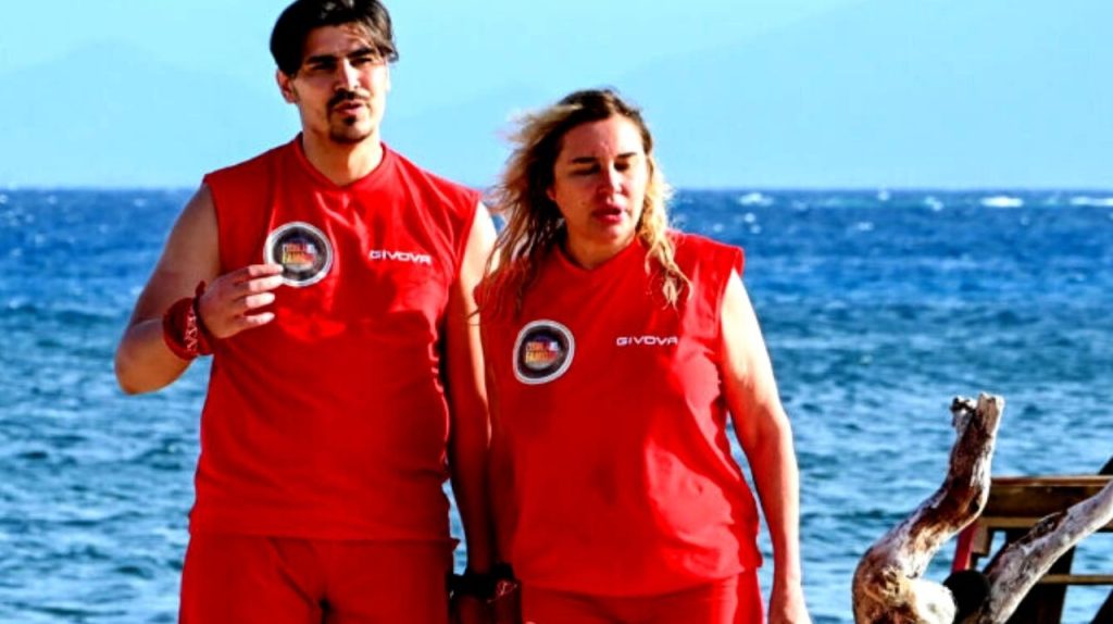 Lory Del Santo: "Stavo morendo e adesso mi ritrovo qui" 43 isola famosi lory del santo marco cucolo