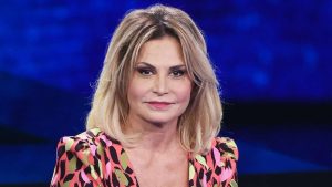 Simona Ventura, la frase in diretta a Heather Parisi: “Non la saluto”