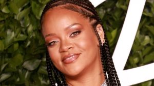 Rihanna ha partorito: il primo figlio della cantante è un maschietto