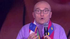 Alfonso Signorini bloccato a Parigi: “Ce la faremo a presentare il GF?”