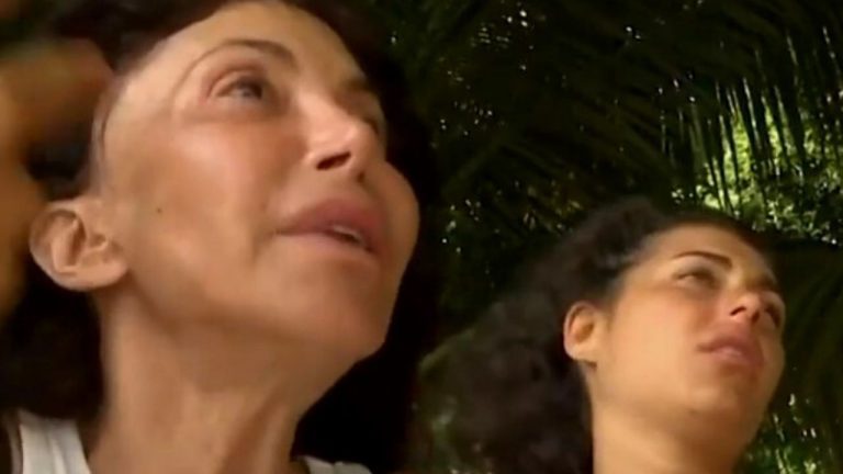 Carmen Di Pietro e Maria Laura De Vitis all'Isola dei Famosi contro Pamela Petrarolo