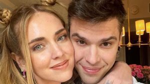 Chiara Ferragni e Fedez: la festa a sorpresa per Donatella Versace