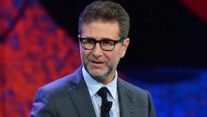 Fabio Fazio attaccato da un autore televisivo: “Un finto buono”