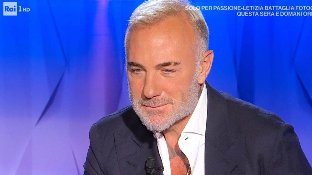 Gianluca Vacchi: "Alza la voce e chiede scusa", lo staff smentisce le accuse 43 gianluca vacchi