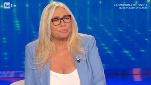 Mara Venier: la conduttrice di Domenica In punge Manuel Bortuzzo
