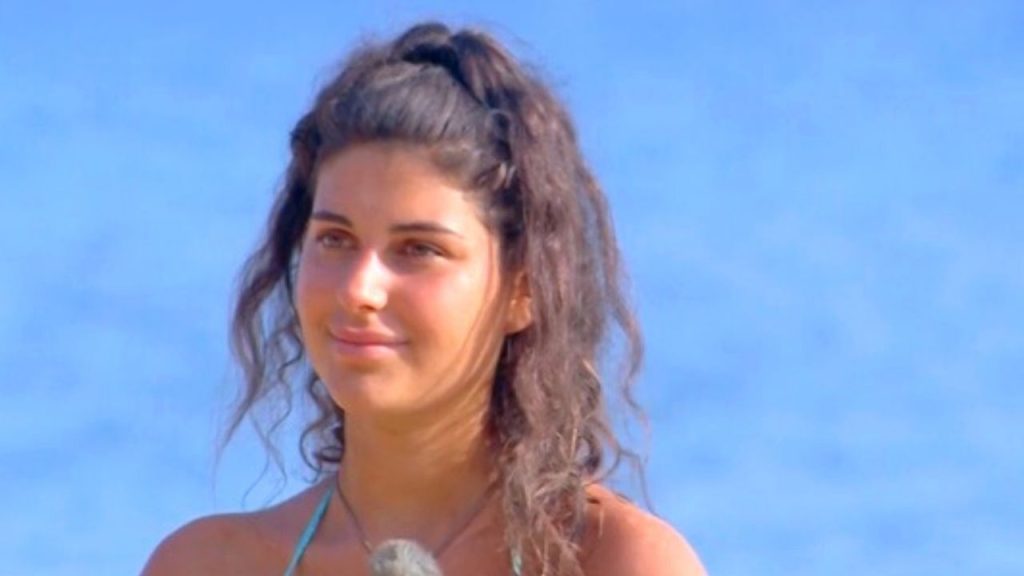 Maria Laura De Vitis Isola dei Famosi single