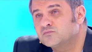 Mauro Marin e l’ex tronista: “Aggrediti, auto distrutta”. Ma un testimone li smentisce