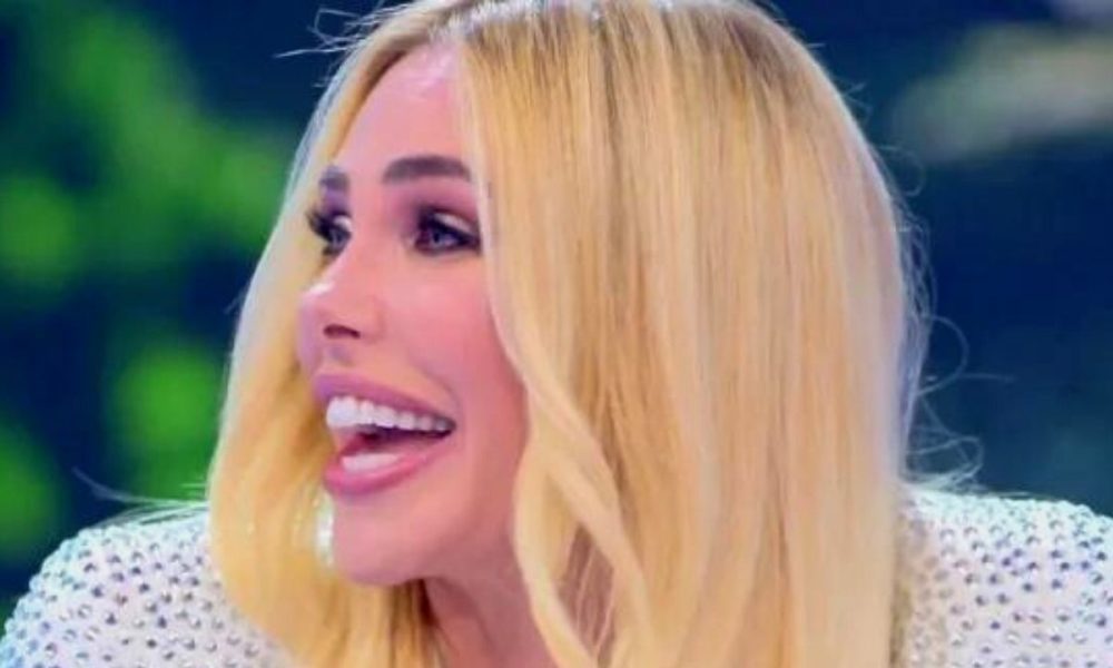 L’Isola dei Famosi preoccupa Mediaset: ora la rete teme il trash