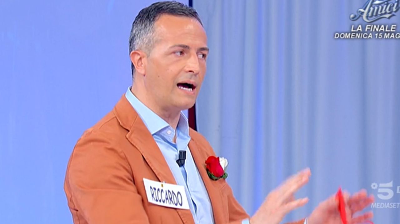 Uomini e Donne | Riccardo viene smascherato e deve allontanarsi da Ida 41 Riccardo Uomini e Donne