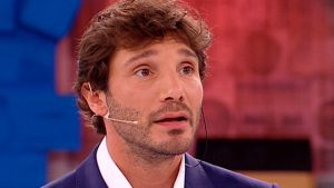 Valerio Pino attacca duramente Stefano De Martino: “É un burattino”