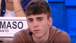 LDA, l’ex fidanzata piange al suo concerto: le parole di Emanuela